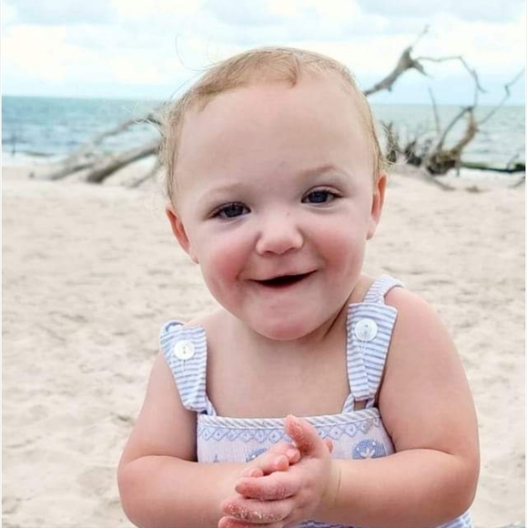 Meet your Posher, Lola - Picture 8 of 15